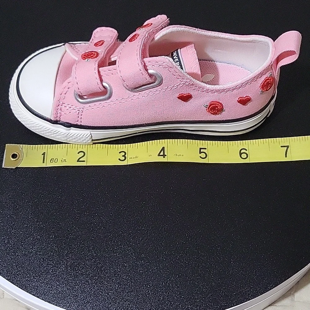 NEW Converse Love Me Lots Pink Shoes With Hearts/Roses Infant/ Toddler Size 7 - Picture 7 of 8